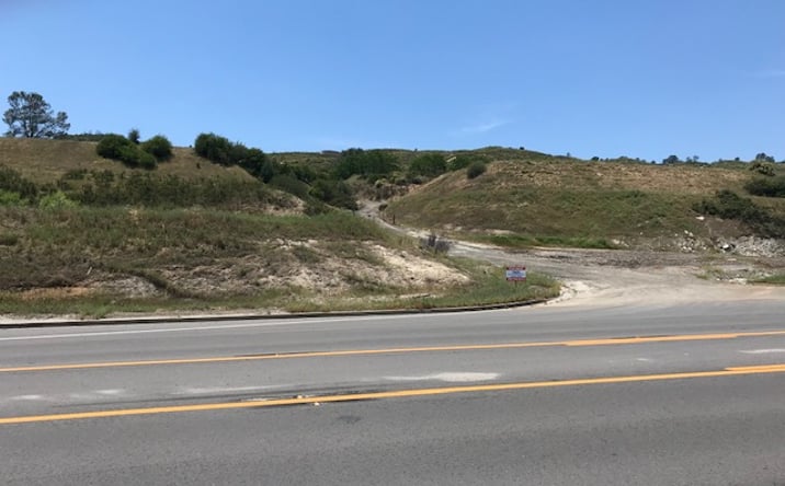 Pictures of Land property located at 41368 CA-41, Oakhurst, CA 93644 for sales - image #1