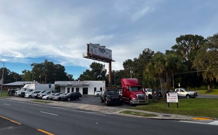Pictures of Retail property located at 2411 S Pine Ave, Ocala, FL 34471 for sales - image #1