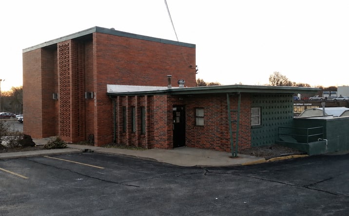 Pictures of Office property located at 7001 W 79th St, Overland Park, KS 66204 for sales - image #1