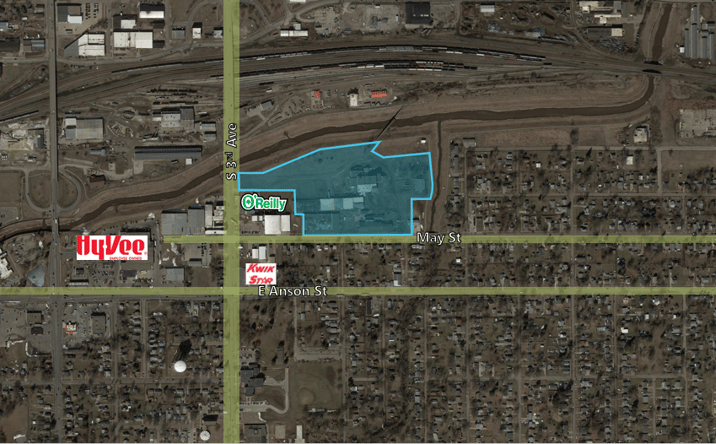 Pictures of Land property located at 702 S 3rd Ave, Marshalltown, IA 50158 for sales - image #1