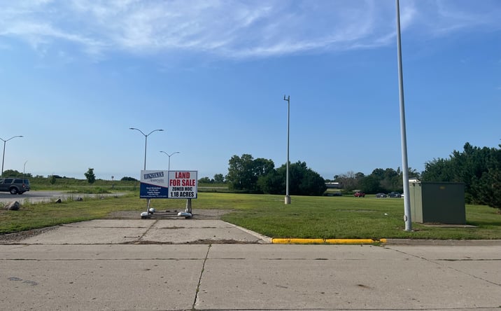 Pictures of Land property located at 310 S 17th St, Ames, IA 50010 for sales - image #1