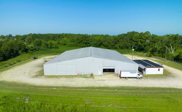 Pictures of Industrial property located at 824 Mary Helen Drive, Chipley, FL 32428 for sales - image #1
