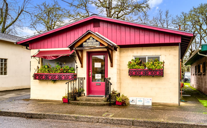 Pictures of Office property located at 502 E Whiteaker Ave, Cottage Grove, OR 97424 for sales - image #1