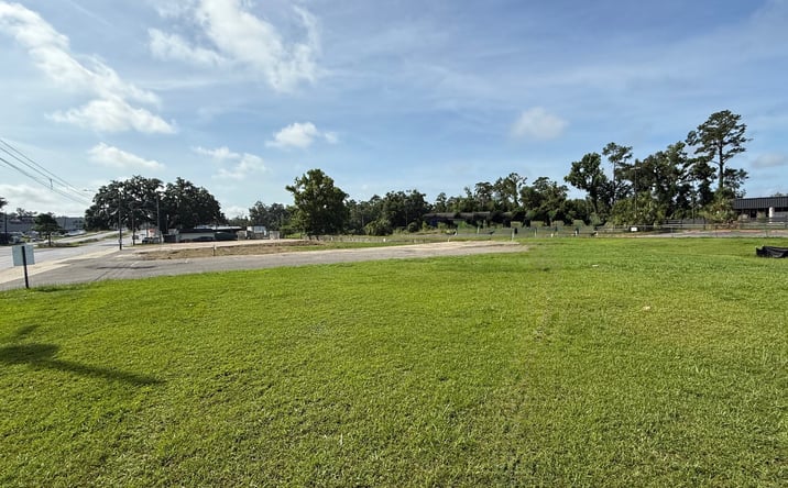 Pictures of Industrial, Land, Office, Retail, Self Storage property located at 2633 W Tennessee St, Tallahassee, FL 32304 for sales - image #1