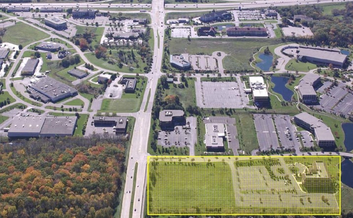 Pictures of Land property located at N19 W24130 Riverwood Dr, Pewaukee, WI 53188 for sales - image #1