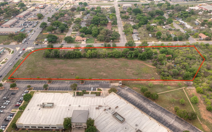 Pictures of Land property located at 720 Gruene Rd, New Braunfels, TX 78130 for sales - image #1