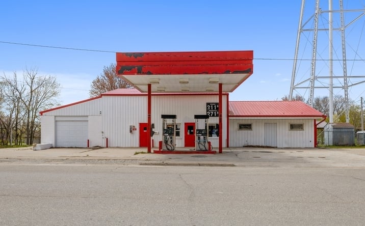 Pictures of Retail, Land property located at 401 West Street, New Virginia, IA 50210 for sales - image #1