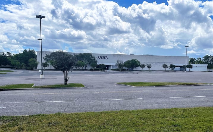 Pictures of Retail property located at 1910 Wells Rd, Orange Park, FL 32073 for sales - image #1