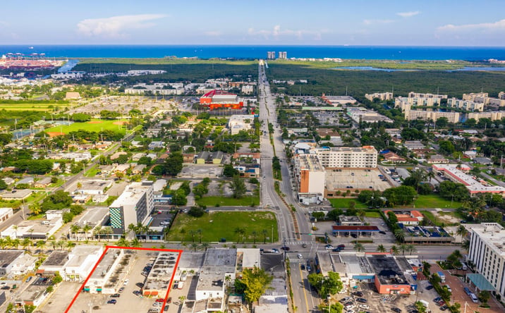 Pictures of Retail property located at 19 North Federal Highway, Dania Beach, FL 33004 for sales - image #1