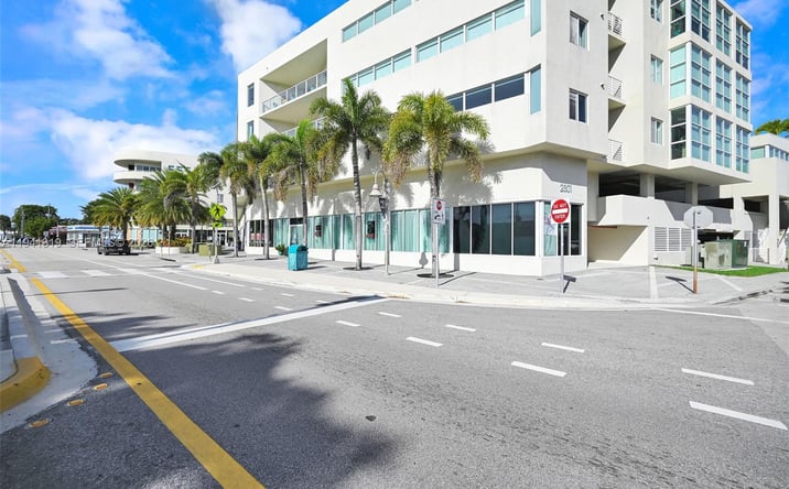 Pictures of Retail, Multifamily, Office property located at 2301 Wilton Dr # C5, Wilton Manors, FL 33305 for sales - image #1