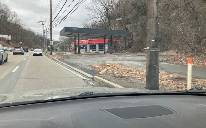 Pictures of Retail property located at 1330 Banksville Rd, Pittsburgh, PA 15216 for sales - image #1