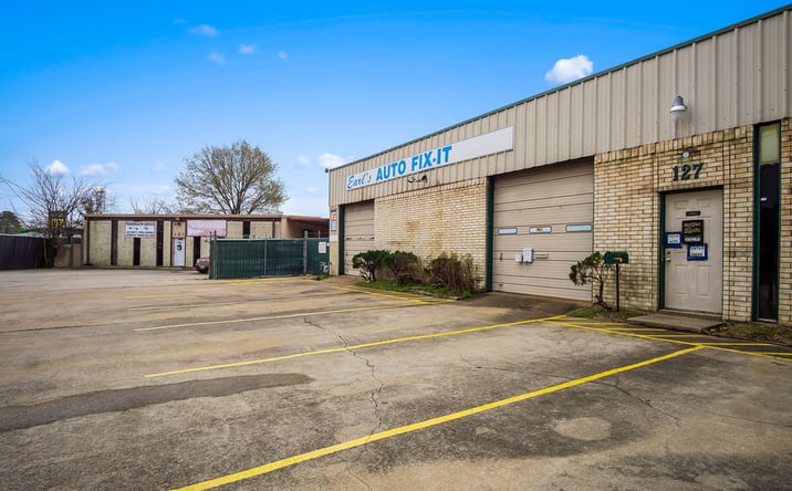 Pictures of Industrial property located at 2510 Shaver St, Pasadena, TX 77502 for sales - image #1