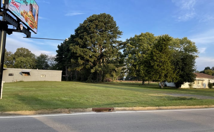 Pictures of Special Purpose property located at 309 N Military St, Loretto, TN 38469 for sales - image #1