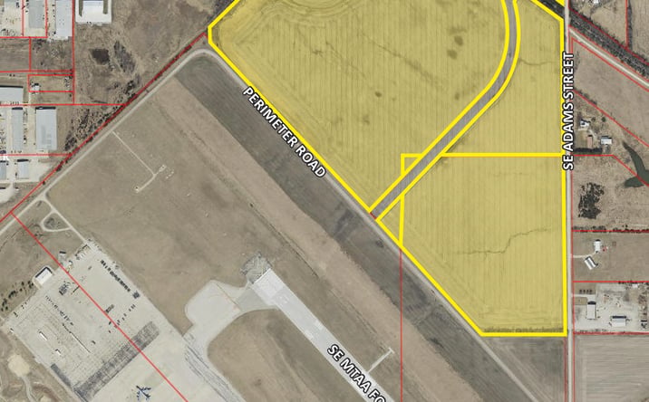 Pictures of Land property located at 5325 SE Adams St, Topeka, KS 66609 for sales - image #1