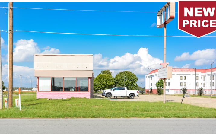 Pictures of Retail property located at 3101 Market St, Pine Bluff, AR 71601 for sales - image #1