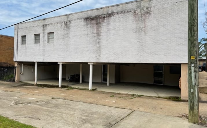 Pictures of Retail, Industrial property located at 500D E Woodrow Wilson Ave, Jackson, MS 39216 for sales - image #1