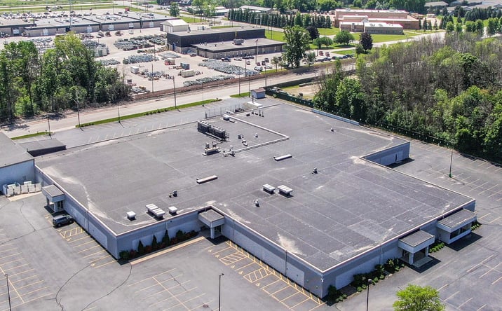Pictures of Retail, Office, Industrial property located at 2871 S Oneida Street, Ashwaubenon, WI 54304 for sales - image #1