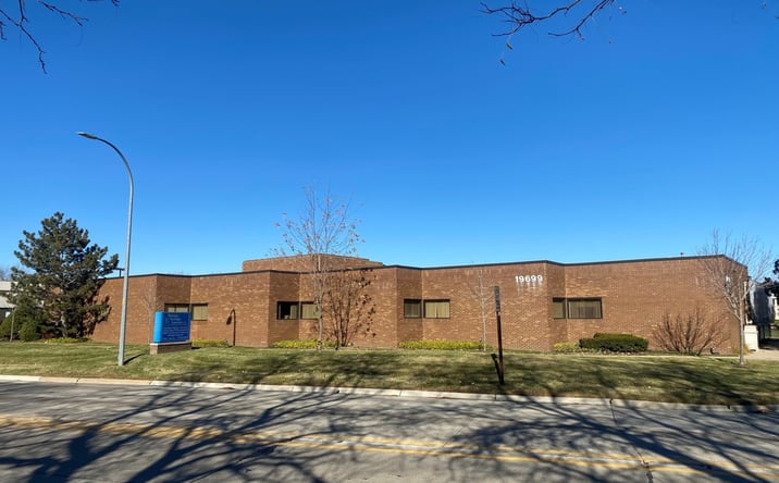 Pictures of Office property located at 19699 E 8 Mile Rd, St. Clair Shores, MI 48080 for sales - image #1