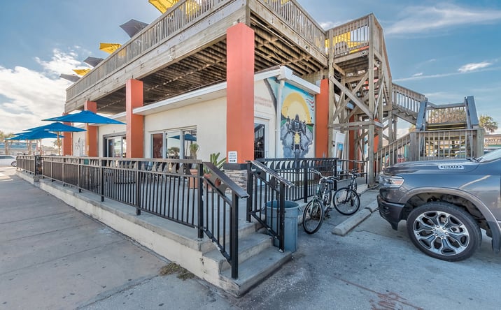 Pictures of Retail property located at 101 N Ocean Shore Blvd, Flagler Beach, FL 32136 for sales - image #1