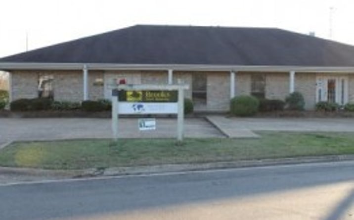 Pictures of Office, Land property located at 12 Lakeland Circle, Jackson, MS 39216 for sales - image #1