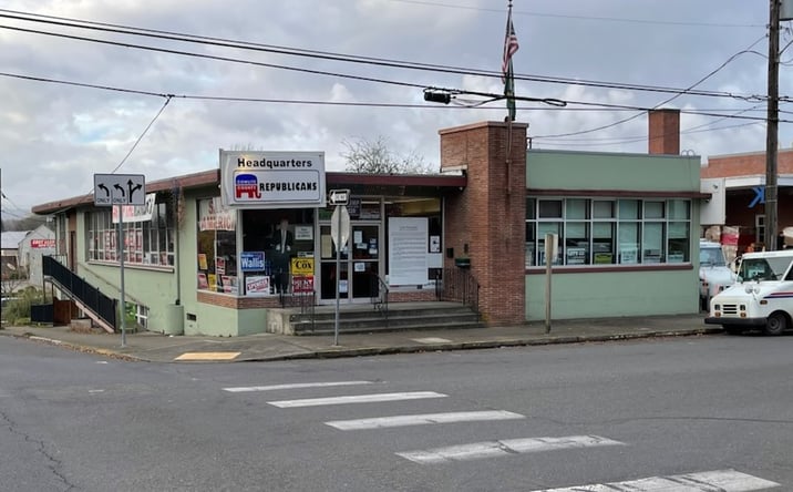 Pictures of Office, Retail property located at 314 Academy St, Kelso, WA 98626 for sales - image #1