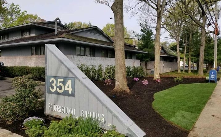 Pictures of Office property located at 354 Veterans Memorial Hwy, Commack, NY 11725 for sales - image #1