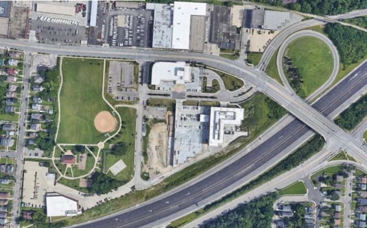 Pictures of Office property located at 2135 Dana Ave, Cincinnati, OH 45207 for sales - image #1