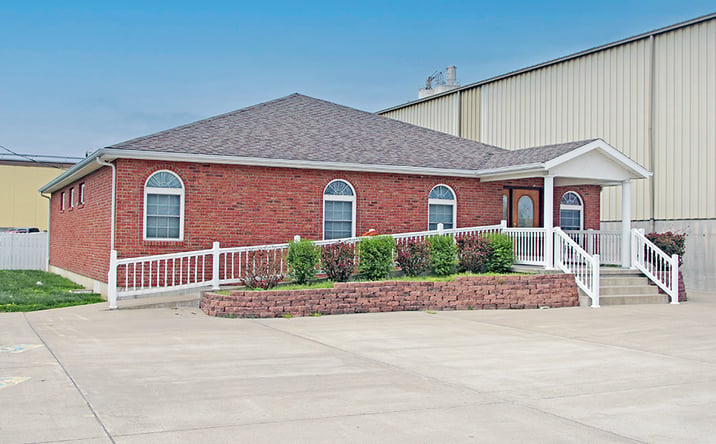 Pictures of Office property located at 607 N Sparta St, Steeleville, IL 62288 for sales - image #1