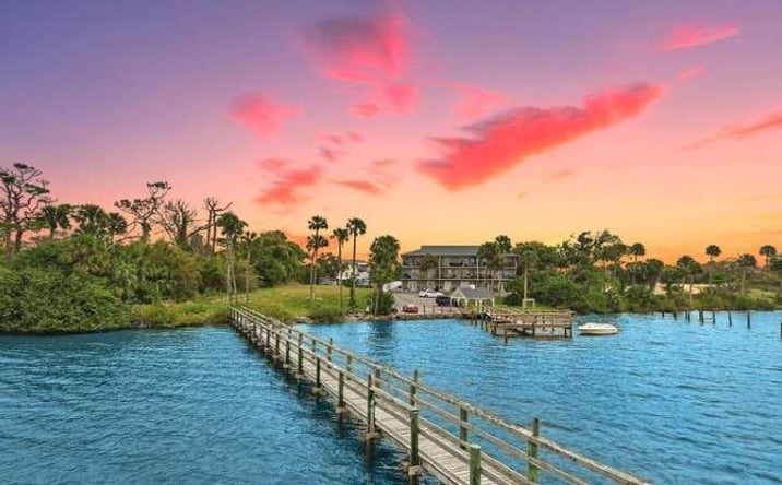 Pictures of Retail, Multifamily, Land property located at 830 S Peninsula Dr, Daytona Beach, FL 32118 for sales - image #1