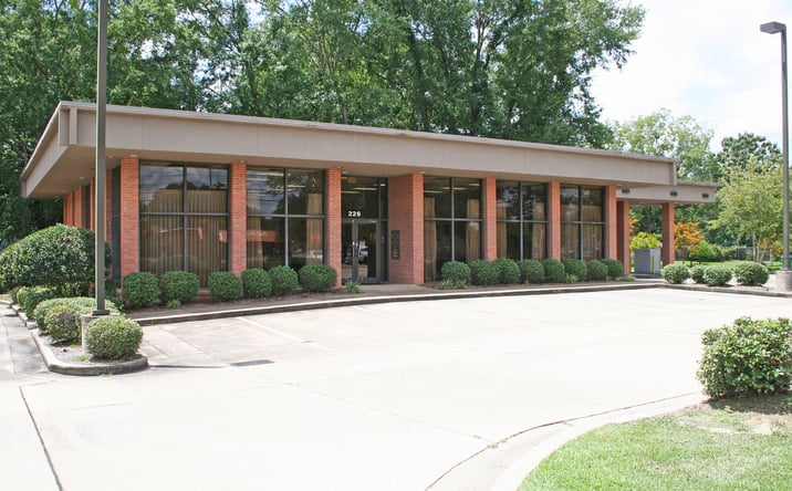 Pictures of Office property located at 226 E Central Ave, Petal, MS 39465 for sales - image #1