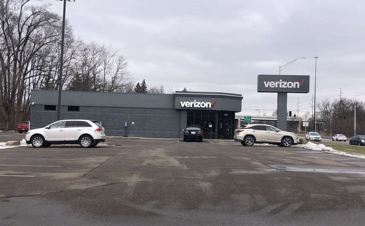 Pictures of Retail property located at 3365 S Main St, Elkhart, IN 46517 for sales - image #1