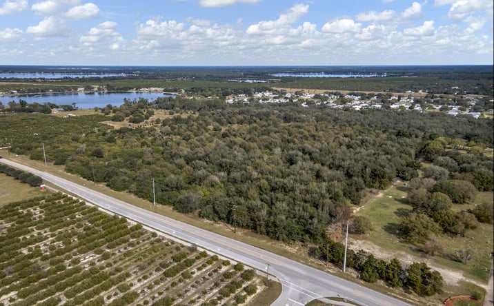 Pictures of Land property located at 860 S Memorial Dr, Avon Park, FL 33825 for sales - image #1