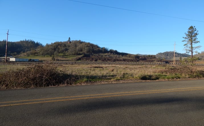 Pictures of Land property located at NE Douglas Ave, Roseburg, OR 97470 for sales - image #1