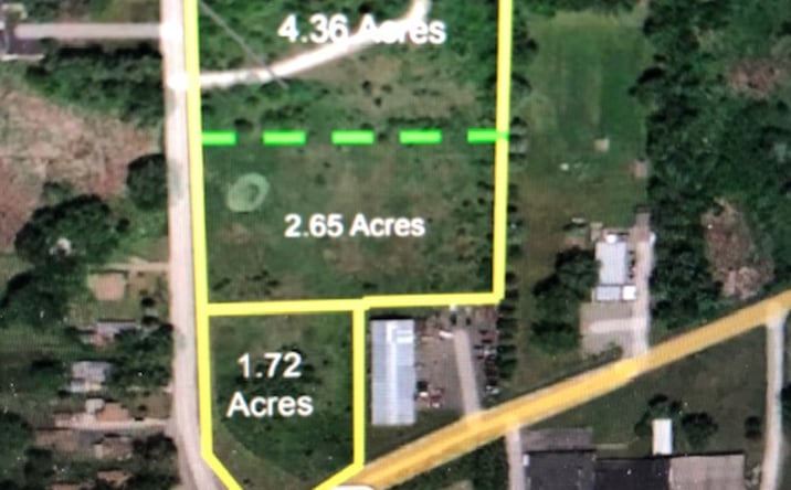 Pictures of Land property located at 214 Raffel Road, Woodstock, IL 60098 for sales - image #1