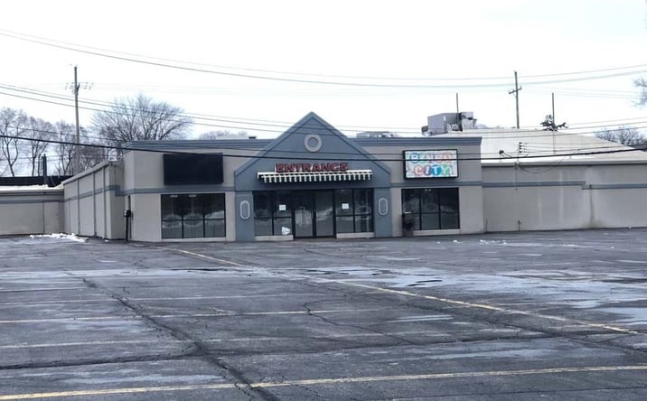 Pictures of Retail property located at 4443 Dixie Hwy, Waterford Township, MI 48329 for sales - image #1