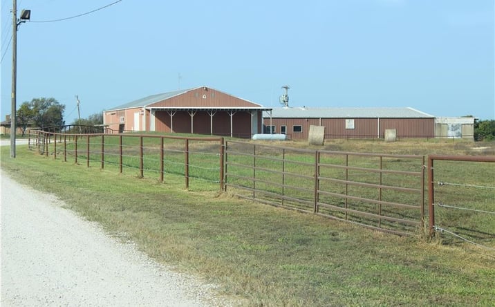 Pictures of Industrial property located at 36450 Frontage Road, Edgerton, KS 66021 for sales - image #1