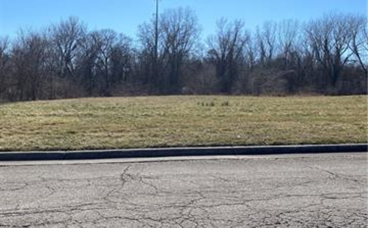 Pictures of Land property located at 7849 Splitlog Avenue, Kansas City, KS 66112 for sales - image #1