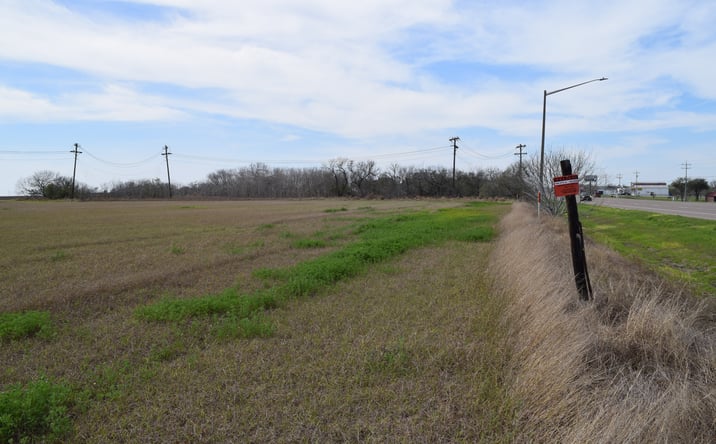 Pictures of Retail property located at 15226 Northwest Blvd, Robstown, TX 78380 for sales - image #1