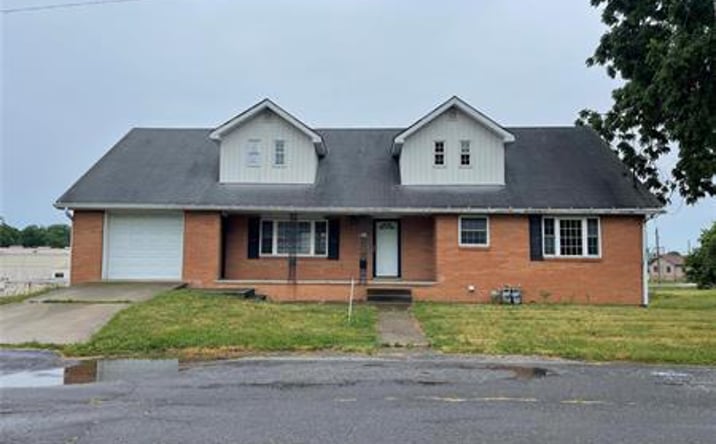 Pictures of Retail property located at 122 Virginia Street, East Alton, IL 62024 for sales - image #1