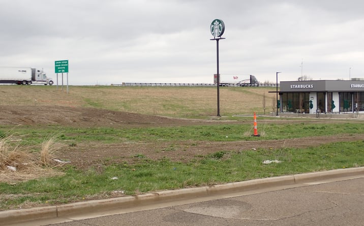 Pictures of Land property located at 113 Ball Dr, Lincoln, IL 62656 for sales - image #1