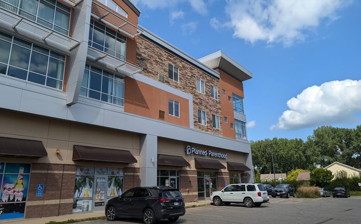 Pictures of Mixed Use, Multifamily property located at 340 Stadium Rd, Mankato, MN 56001 for sales - image #1