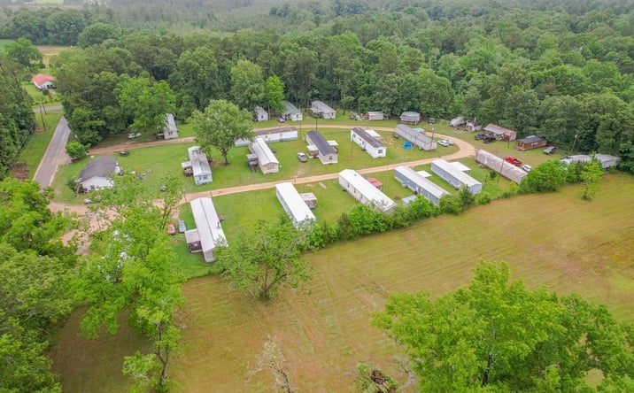 Pictures of Multifamily property located at 350 Ira Turner Rd, Leakesville, MS 39451 for sales - image #1