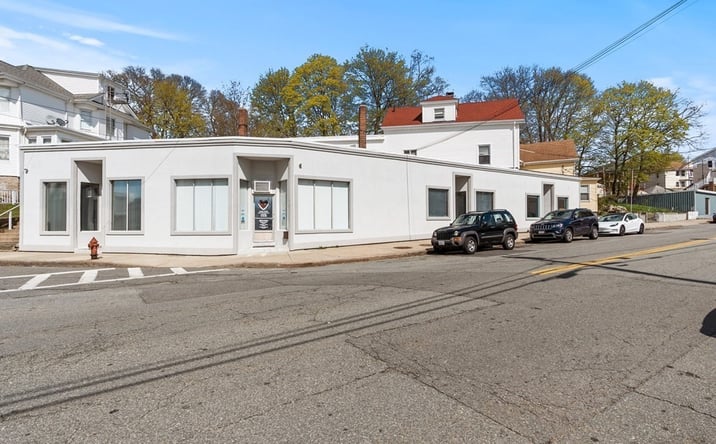 Pictures of Multifamily property located at 1792 Pleasant St, Fall River, MA 02723 for sales - image #1