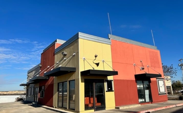 Pictures of Retail property located at 3211 Commercial Cir, New Braunfels, TX 78132 for sales - image #1