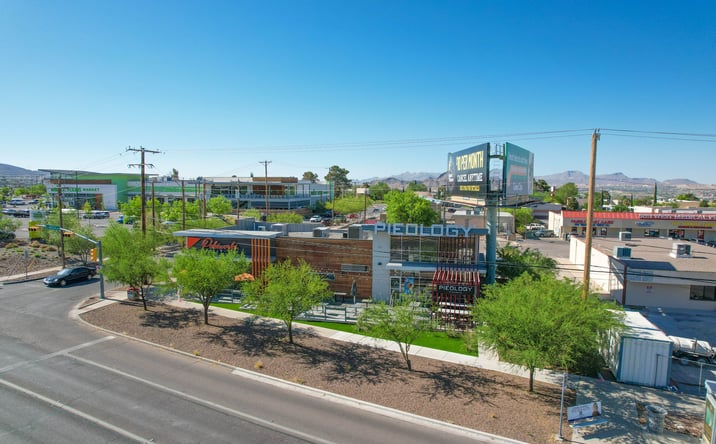 Pictures of Retail property located at 6951 N Mesa St, El Paso, TX 79912 for sales - image #1