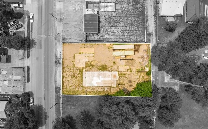 Pictures of Land property located at 1213 & 1217 Clay Ave, Waco, TX 76706 for sales - image #1