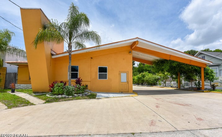 Pictures of Hospitality, Mixed Use, Special Purpose property located at 1020 S Ridgewood Avenue, Daytona Beach, FL 32114 for sales - image #1