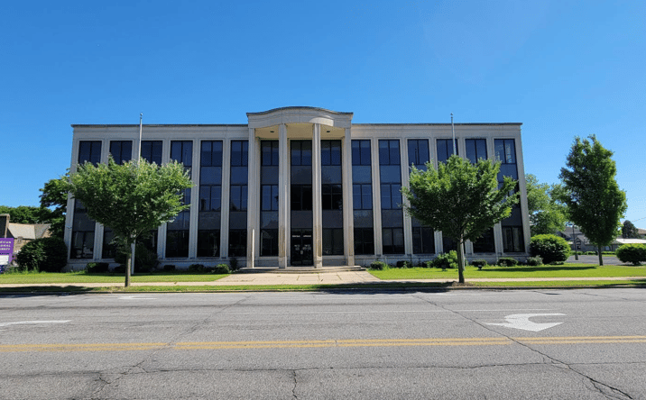 Pictures of Office property located at 1030 E Jefferson Blvd, South Bend, IN 46617 for sales - image #1