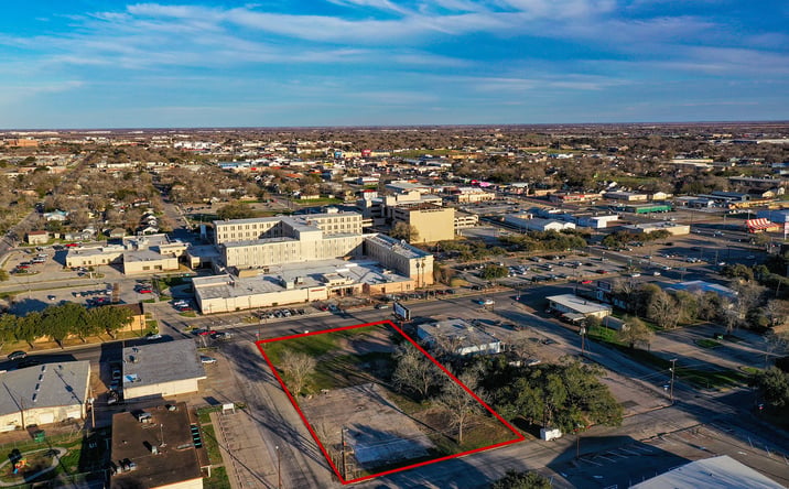 Pictures of Land, Mixed Use property located at 1407 N Navarro St, Victoria, TX 77901 for sales - image #1