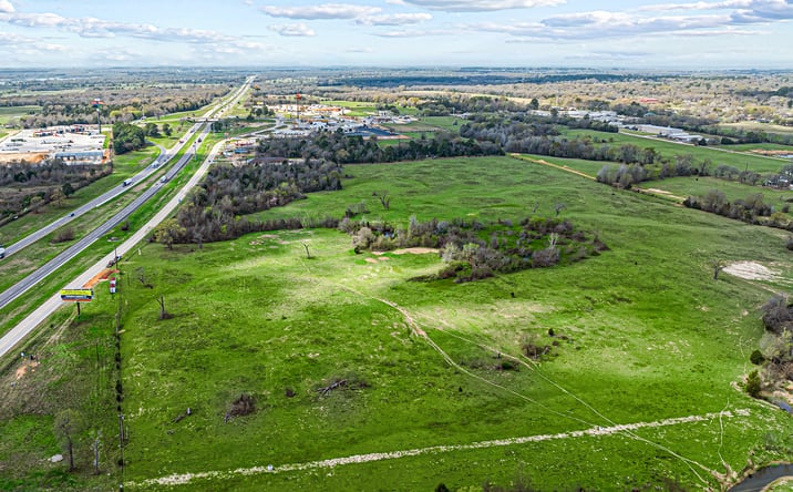 Pictures of Land property located at 1221 S Oak St, Van, TX 75790 for sales - image #1